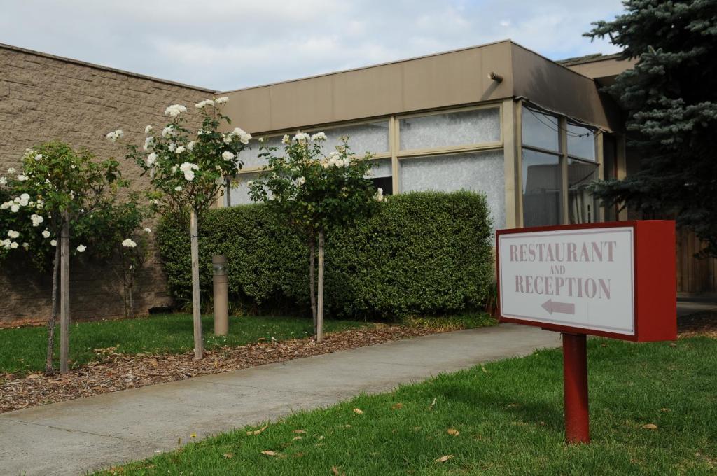 Peninsula Motor Inn Tyabb Dış mekan fotoğraf