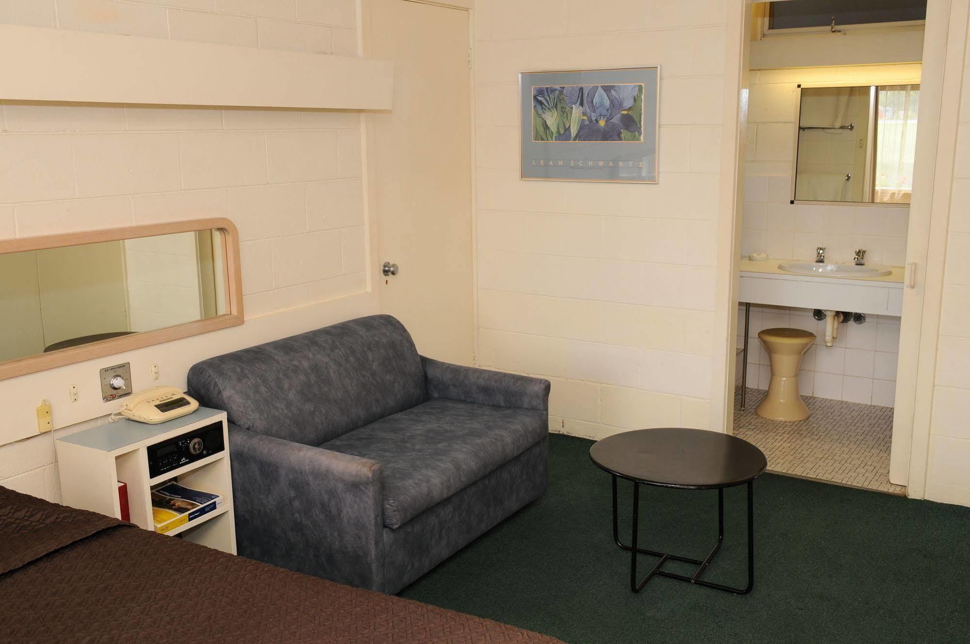 Peninsula Motor Inn Tyabb Dış mekan fotoğraf