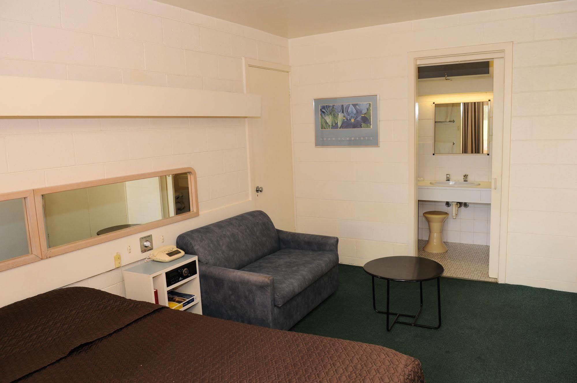 Peninsula Motor Inn Tyabb Dış mekan fotoğraf