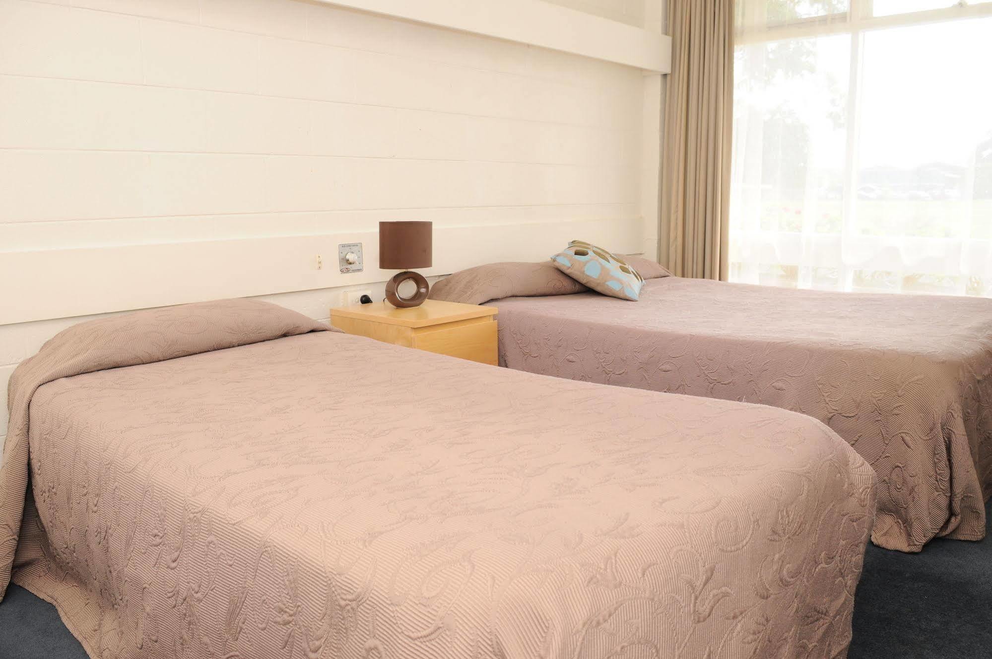 Peninsula Motor Inn Tyabb Dış mekan fotoğraf